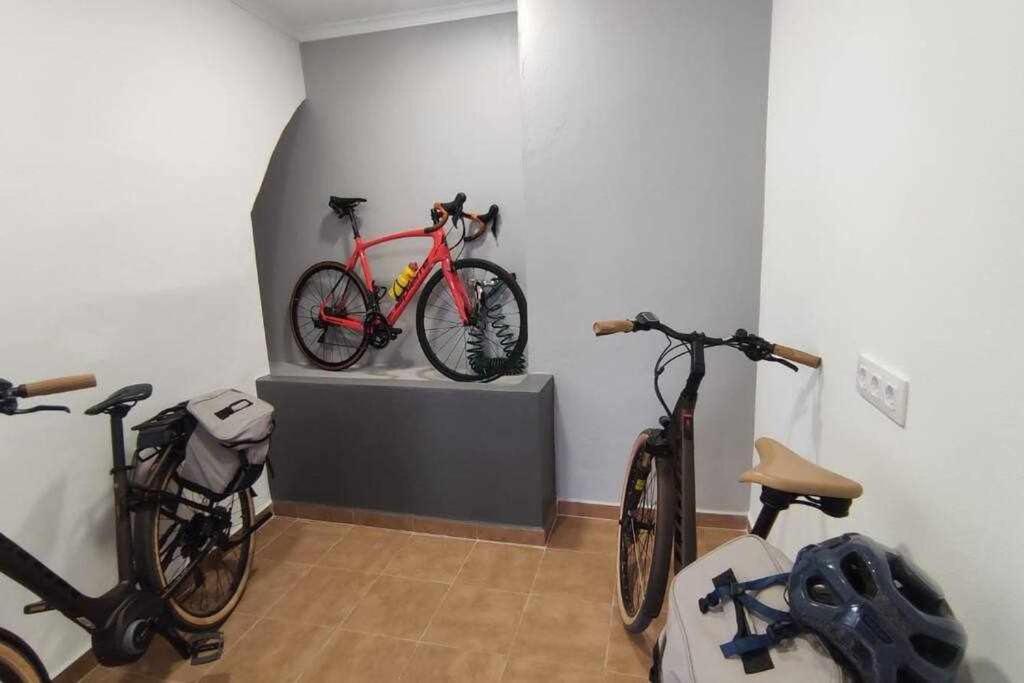 Casa Fernando Y Maruja Apartment เปโก ภายนอก รูปภาพ