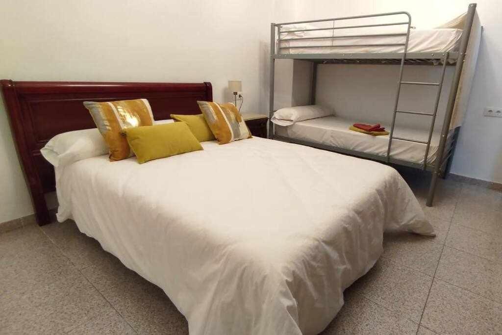 Casa Fernando Y Maruja Apartment เปโก ภายนอก รูปภาพ