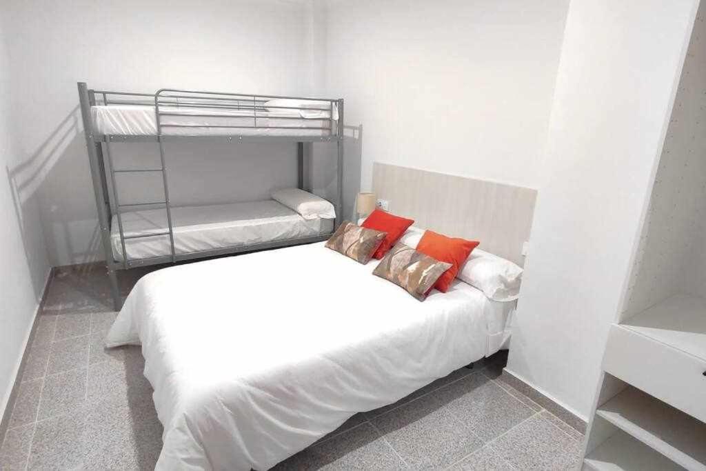 Casa Fernando Y Maruja Apartment เปโก ภายนอก รูปภาพ